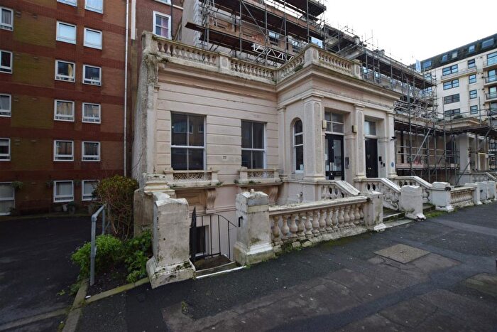 2 Bedroom Flat To Rent In Terrace Road, St Leonards-On-Sea, TN37