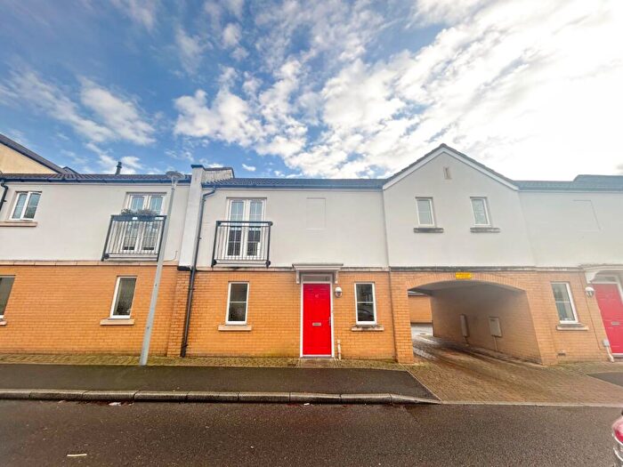 1 Bedroom Garages To Rent In Eastcliff, Portishead, Bristol, Somerset, BS20