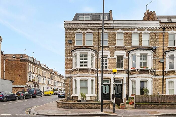 Studio For Sale In Fulham Road, London, SW6