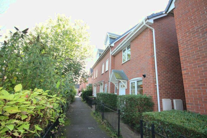 2 Bedroom House To Rent In Saw Mill Way, Burton Upon Trent, Staffordshire, DE14