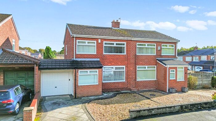 3 Bedroom Semi Detached House For Sale In Farndon Avenue, Sutton Manor, WA9