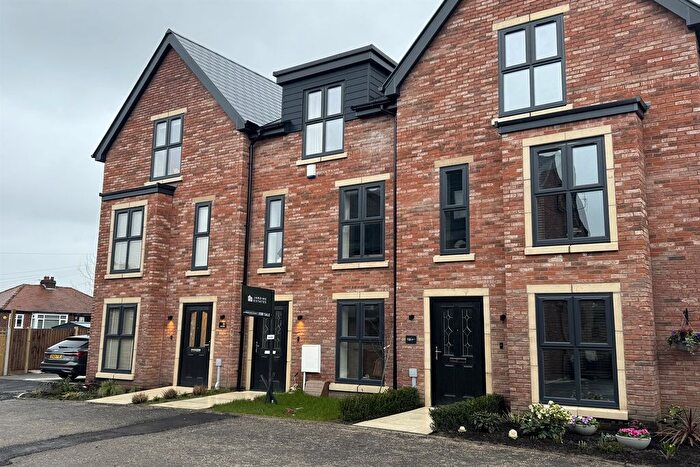 4 Bedroom Semi Detached House For Sale In Church Mead, Gee Cross, Hyde, SK14