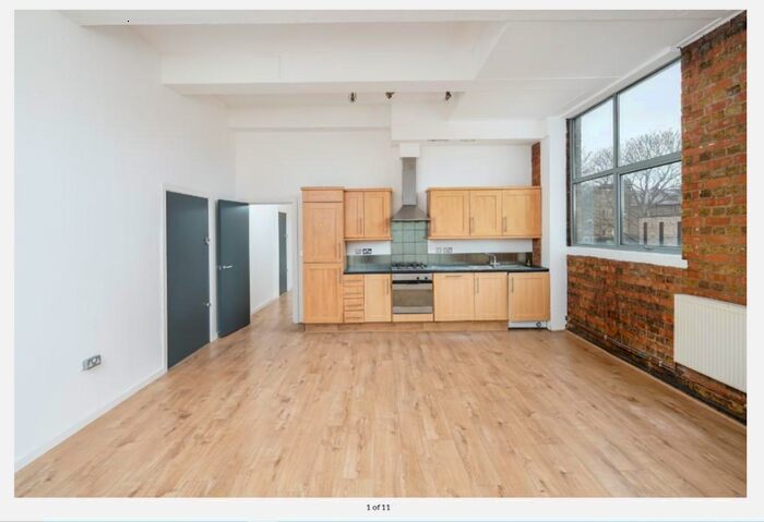 3 Bedroom Flat To Rent In Anton Studios, - Anton Street, London E8