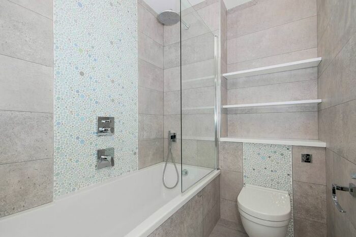 1 Bedroom Flat To Rent In Tower Bridge Road, London, London, SE1