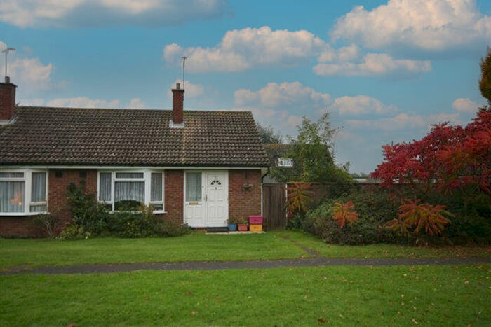 2 Bedroom Bungalow To Rent In Ongar Road, Brentwood, Essex, CM15