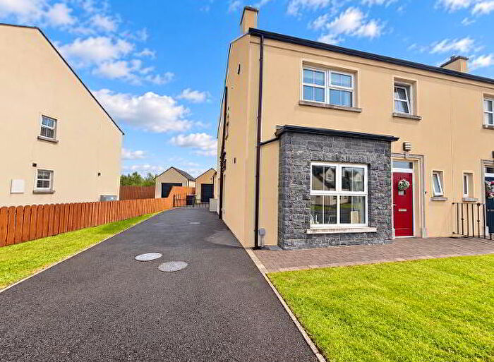 4 Bedroom Semi-Detached House For Sale In Richmond Hill, Dungannon, BT70