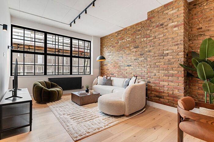3 Bedroom Flat For Sale In Banner Street, St Lukes, EC1Y