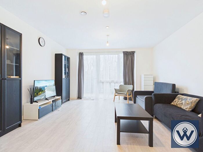 1 Bedroom Flat For Sale In Farine Avenue, Hayes, UB3