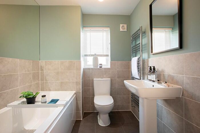4 Bedroom Detached House For Sale In Richmond Way, Whitfield, Dover, CT16