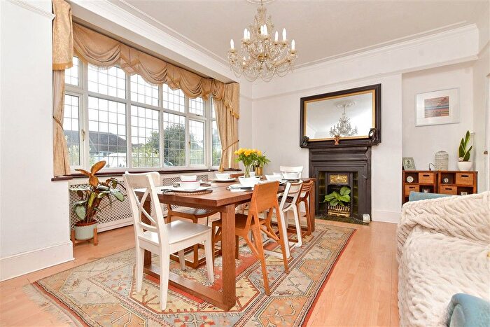 6 Bedroom Detached House For Sale In Elgin Road, Sutton, Surrey, SM1