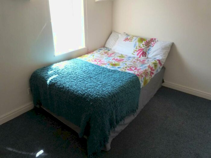 9 Bedroom House To Rent In St Helens Road, Ormskirk, L39