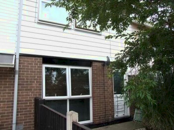 3 Bedroom Town House To Rent In , Cairns Close, Bestwood, NG5