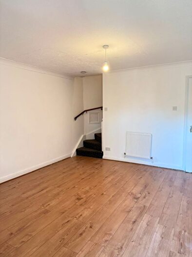 2 Bedroom Detached House To Rent In Jersey Road, London, E16