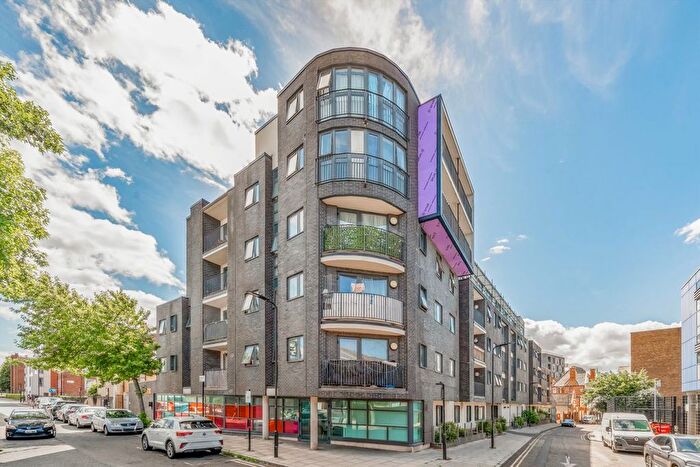 1 Bedroom Flat To Rent In Furrow Lane, Homerton, E9