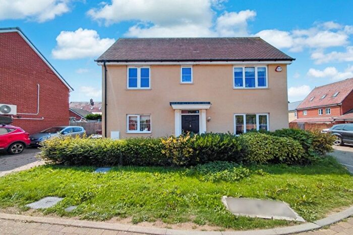 3 Bedroom Property For Sale In The Pippins, Dinsdale Close, Colchester, CO4