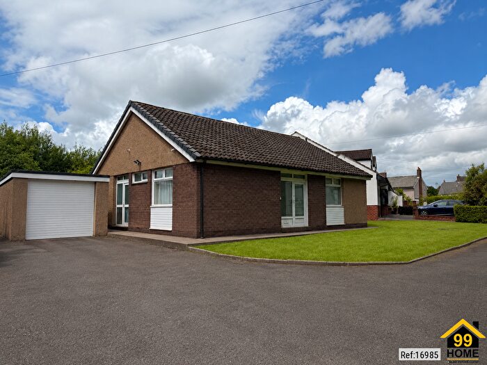 2 Bedroom Bungalow For Sale In Slade Lane, Padiham, United Kingdom, BB12