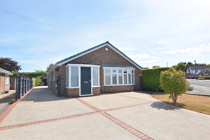 2 Bedroom Detached Bungalow For Sale In Elwyn Place, Cleethorpes, DN35