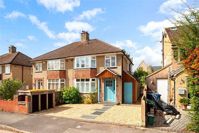 3 Bedroom Semi-Detached House For Sale In Home Close, Wolvercote, Oxford, OX2