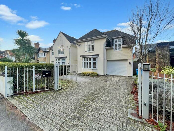 4 Bedroom House To Rent In Ravine Road, Canford Cliffs, Poole, BH13