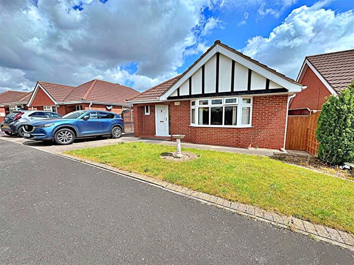3 Bedroom Detached Bungalow For Sale In Heythrop Road, Cleethorpes, N.E. Lincs, DN35