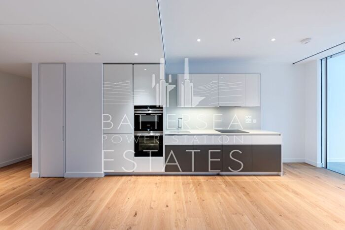 Studio To Rent In L-, Electric Boulevard, Battersea, SW11