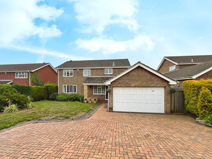 4 Bedroom Detached House For Sale In Barrowby Road, Grantham, NG31