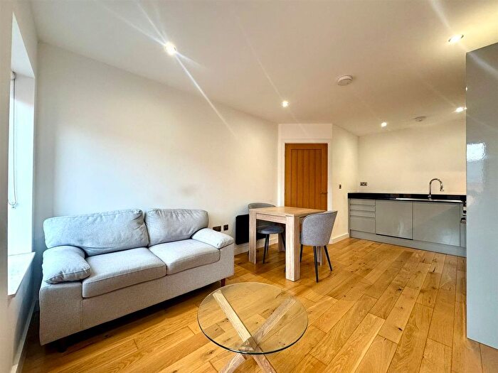 1 Bedroom Flat To Rent In Camden Street, Birmingham, B1