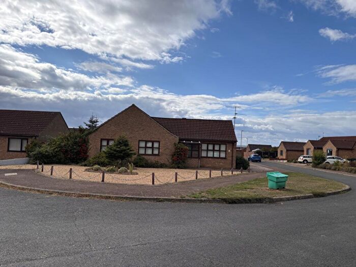 2 Bedroom Detached Bungalow For Sale In Andrews Place, Hunstanton, PE36