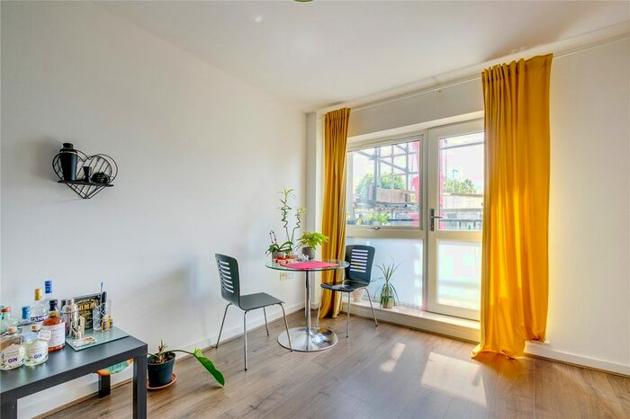 1 Bedroom Flat To Rent In Highland Court, Cudworth Street, E1
