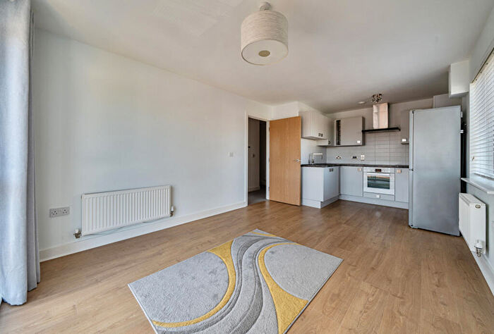1 Bedroom Penthouse For Sale In Parson Street, Bristol, Somerset, BS3