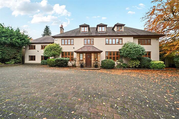 7 Bedroom Detached House To Rent In Waterhouse Lane, Kingswood, KT20