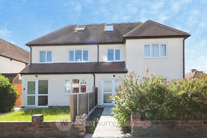 1 Bedroom Flat To Rent In Woodham Lane, New Haw, KT15