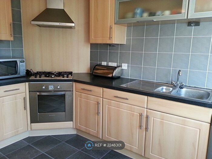 2 Bedroom Flat To Rent In Bothwell Road, Aberdeen, AB24