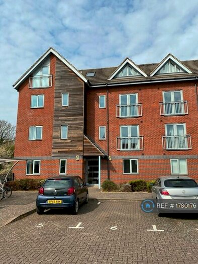 2 Bedroom Flat To Rent In Boughton Road, Rugby, CV21
