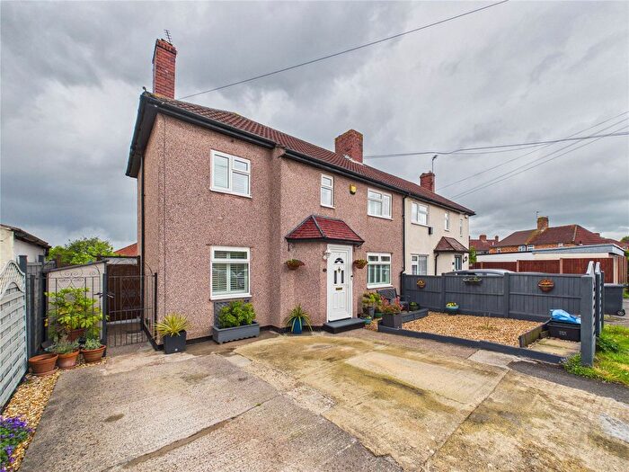 3 Bedroom Semi Detached House For Sale In Woodcote Road, Bristol, BS16