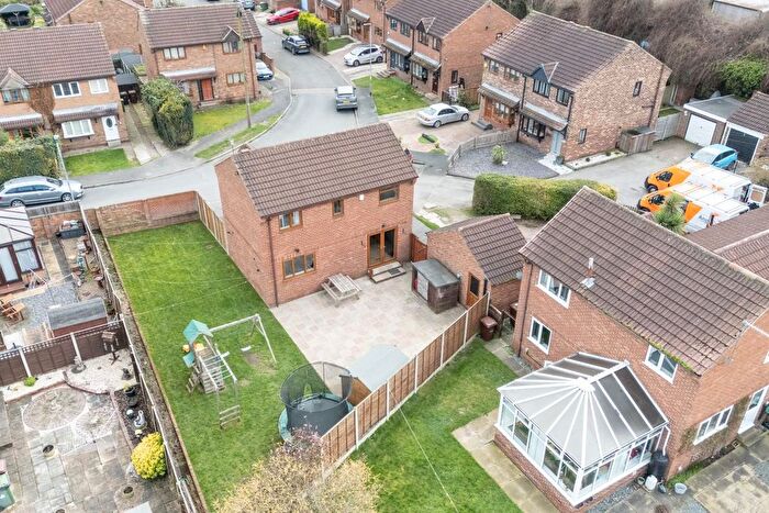 3 Bedroom Detached House For Sale In The Poplars, Knottingley, West Yorkshire, WF11