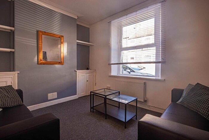 4 Bedroom Private Halls To Rent In Emerald Street, Adamsdown, CF24