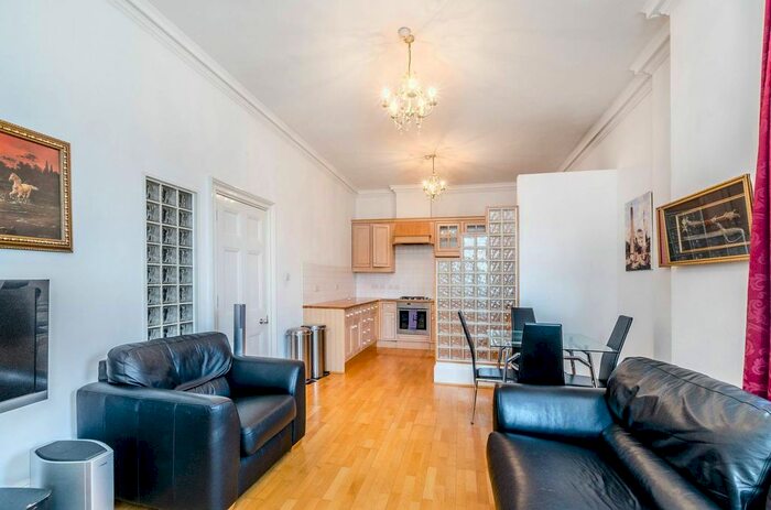 1 Bedroom Flat To Rent In Fleet Street, City, London, EC4Y