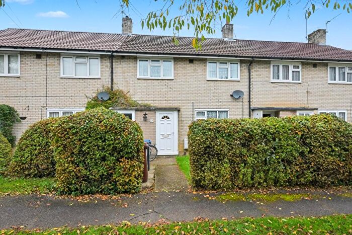 3 Bedroom Semi Detached House For Sale In Great Break, Hertfordshire, AL7