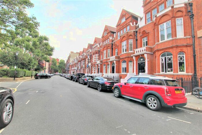 1 Bedroom Flat To Rent In Earl's Court Square, London, SW5