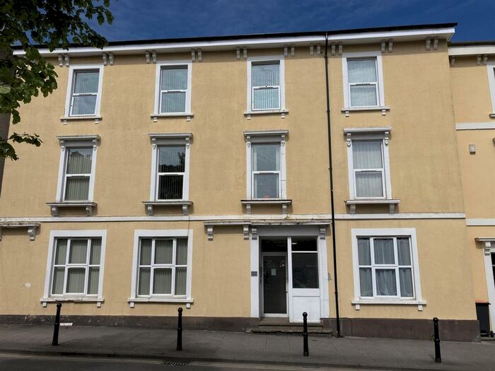 2 Bedroom Flat To Rent In Ocean House, A Welsh Street, Chepstow, NP16