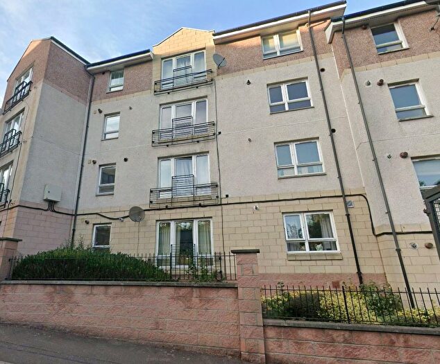 2 Bedroom Flat To Rent In Stanley Place, Edinburgh, EH7