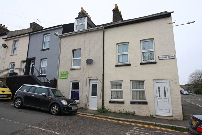 4 Bedroom Terraced House For Sale In South Road, Dover, CT17