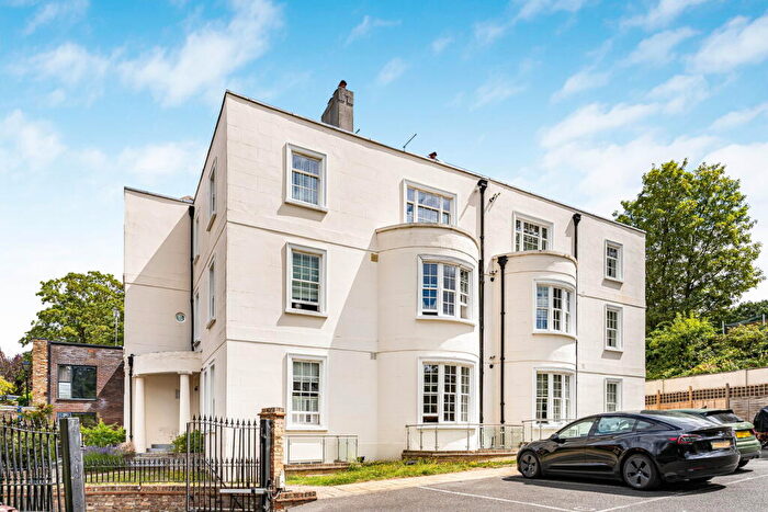 2 Bedroom Apartment To Rent In Honor Oak Rise, Honor Oak, SE23