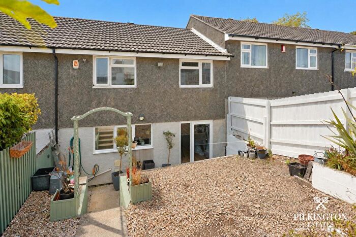 3 Bedroom Terraced House For Sale In Herschel Gardens, Plymouth, Devon, PL5