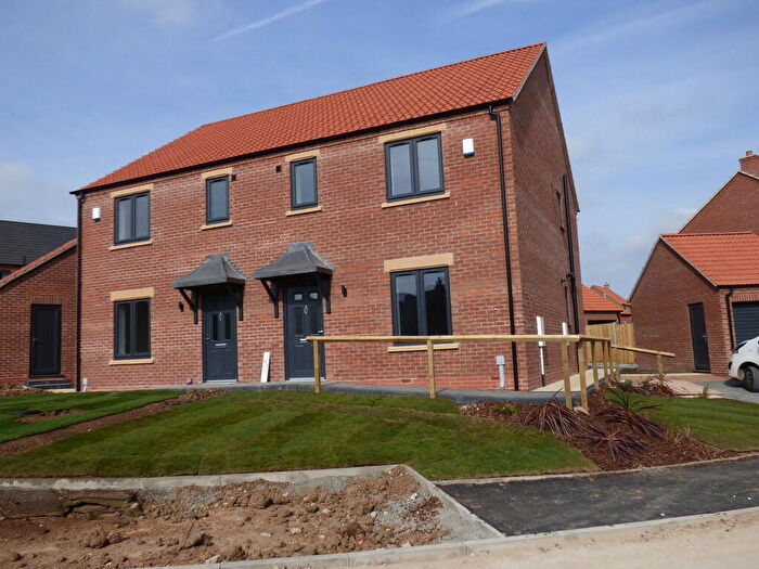 3 Bedroom Semi-Detached House To Rent In Buttercup Lane, Louth, LN11