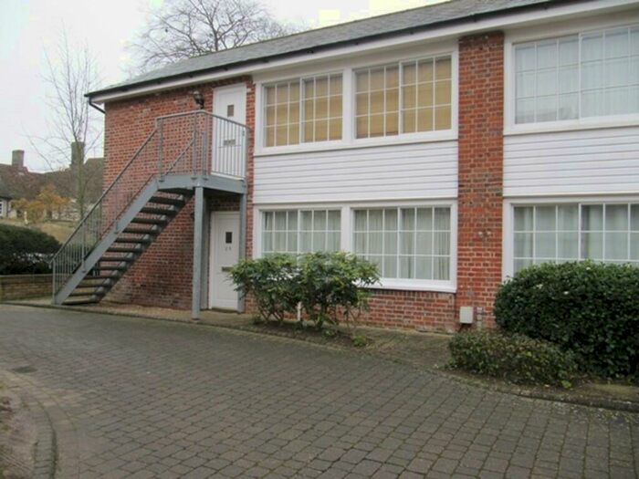 2 Bedroom Apartment To Rent In Stamford Yard, Kneesworth Street, SG8