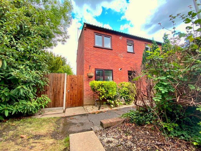 1 Bedroom Maisonette To Rent In Langton Grove, Northwood, HA6