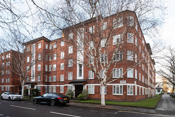 3 Bedroom Apartment For Sale In Townshend Court, Mackennal Street, St John's Wood, London, NW8