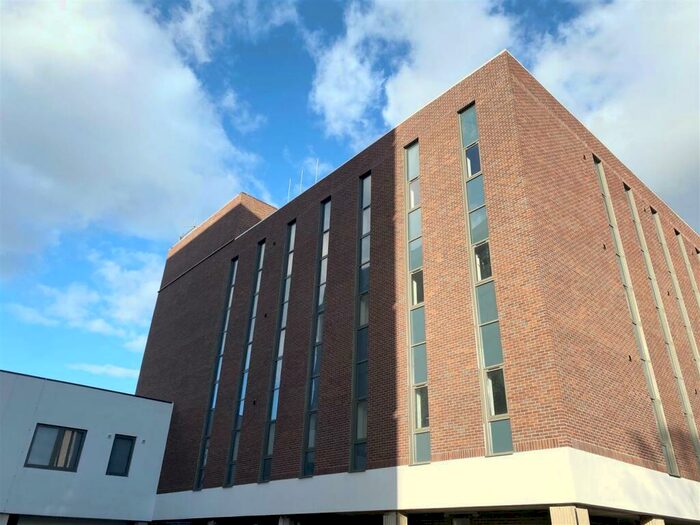 Apartment To Rent In Sky Gardens, Crosby Road North, Waterloo, Liverpool, L22